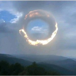 Última hora aparece portal dimensional en Tennessee EEUU